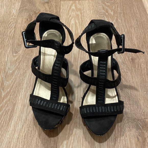 Black Wedges - Picture 2 of 6